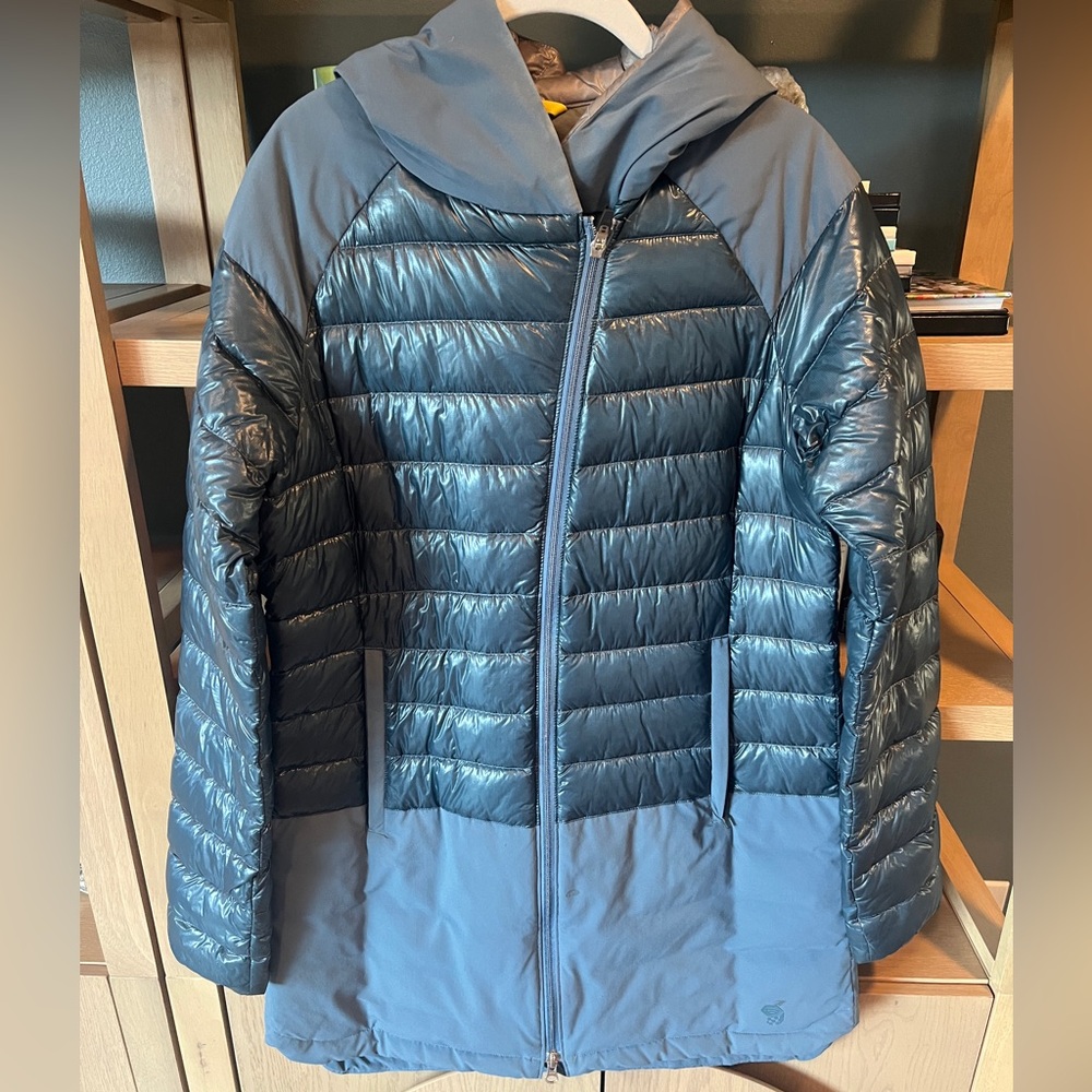 COPY - Women's Medium Mountain Hardwear Cole Haan Goose fill Down Jacket  ZeroG…